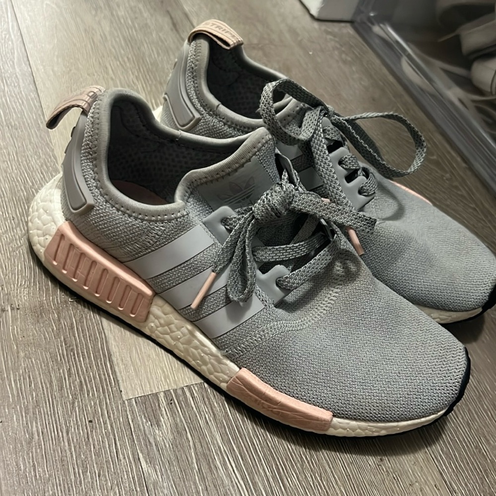 adidas NMD R1 Grey Pink